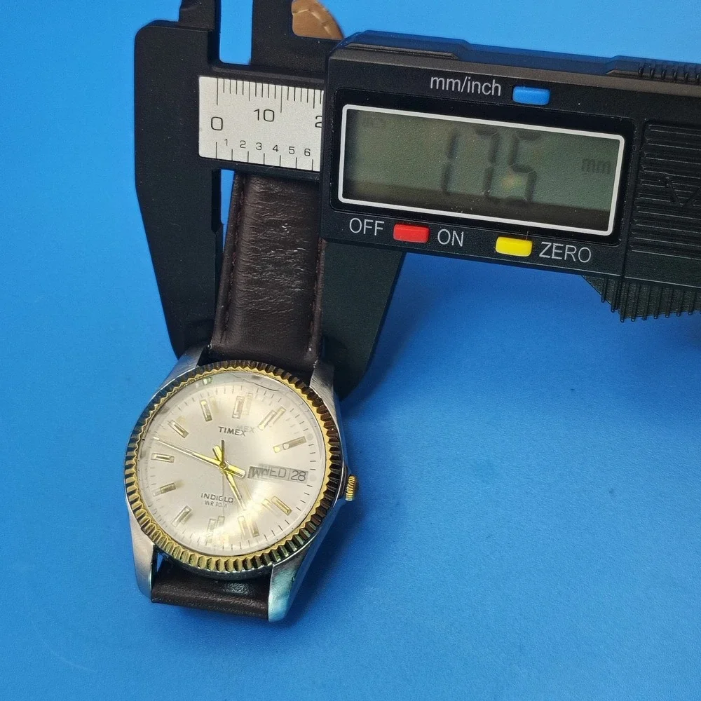 Vintage 2008 Timex Indiglo Presidential Day/Date Two Tone 33mm Mens Quartz Watch